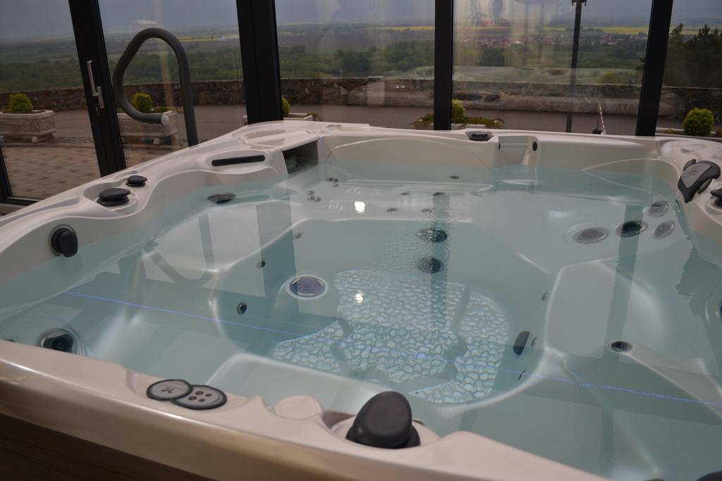 Wellness Pension Inovec Jalsove Екстер'єр фото