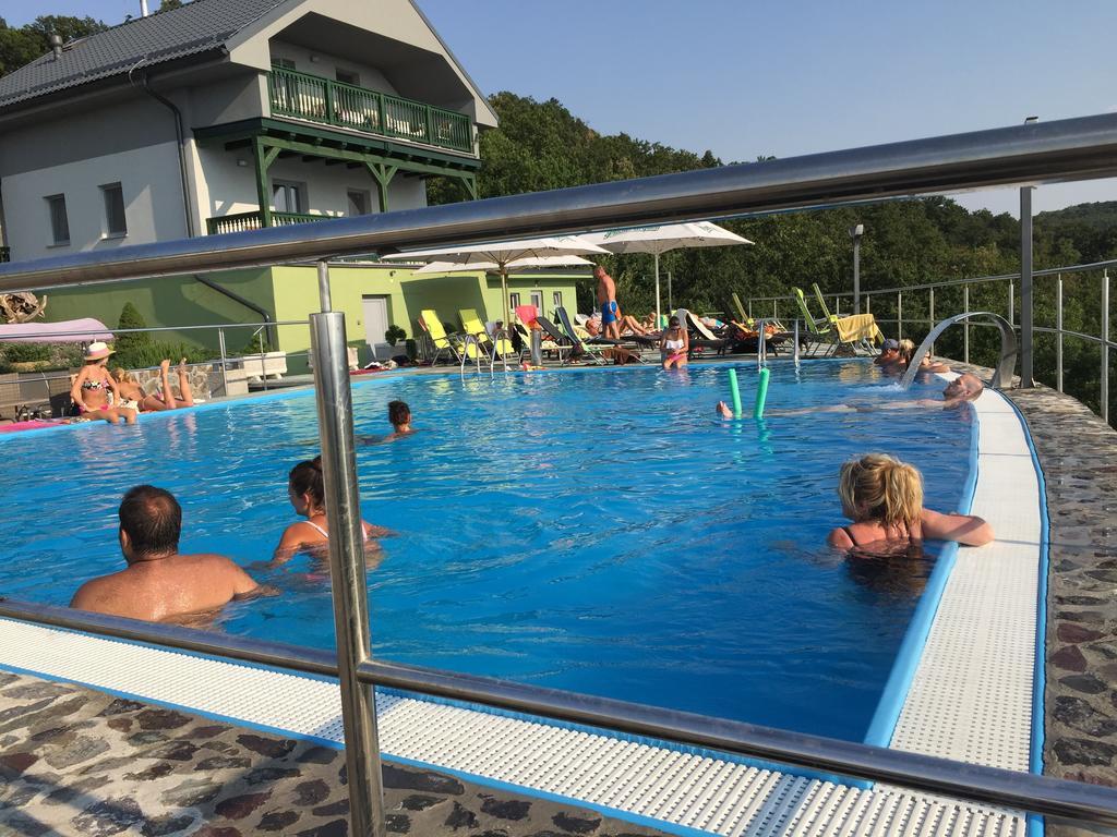 Wellness Pension Inovec Jalsove Екстер'єр фото